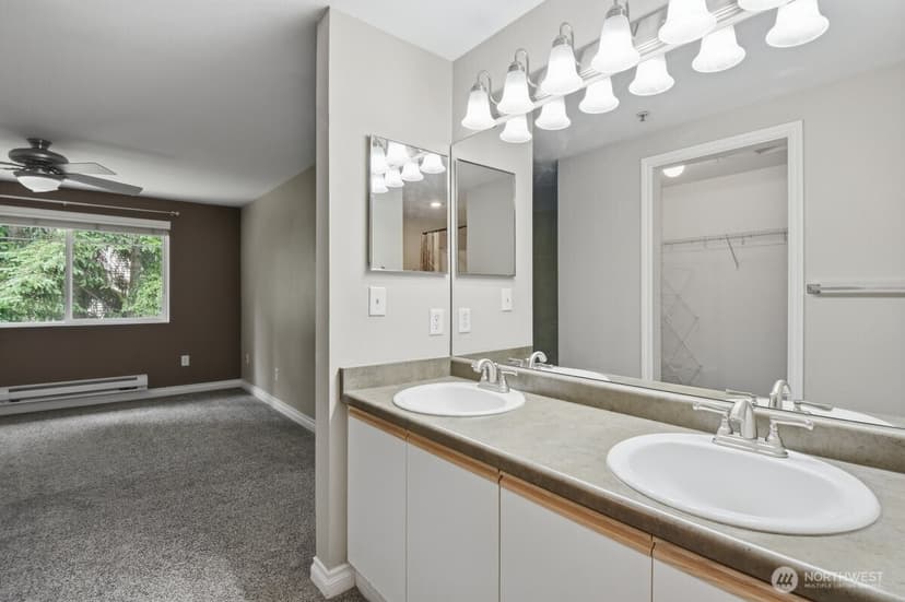 Property photo for 5510 S 234th Place #21-5, Kent photo 19