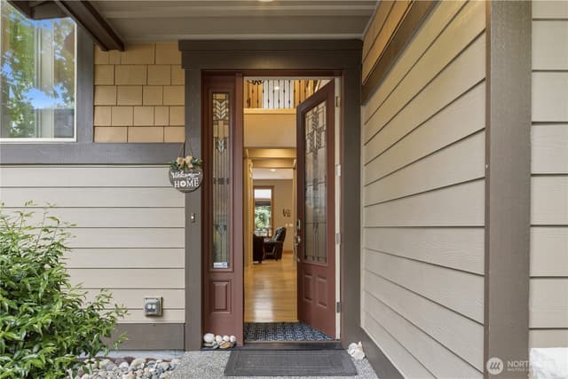 Property photo for 6603 Waterton Circle, Mukilteo photo 3