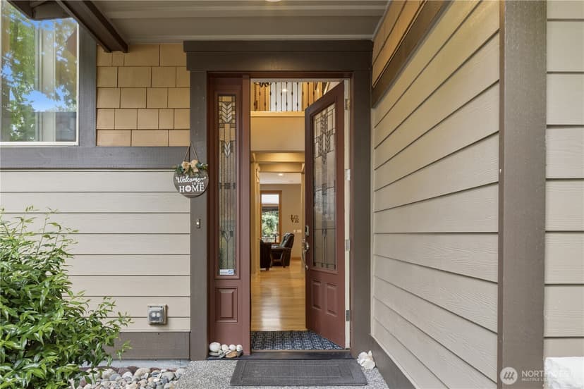Property photo for 6603 Waterton Circle, Mukilteo photo 3