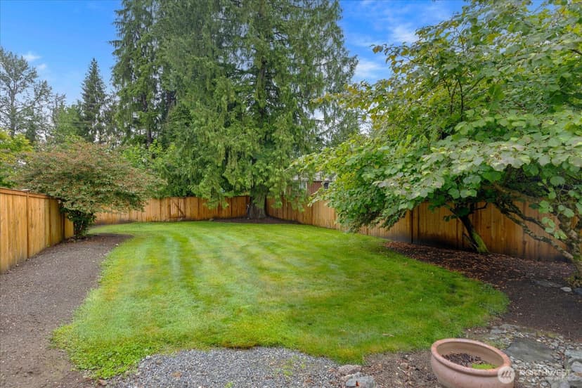 Property photo for 11512 18th Place SE, Lake Stevens photo 31
