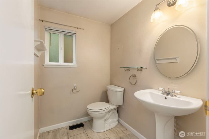 Property photo for 1307 NW Slate Lane #101, Silverdale photo 19