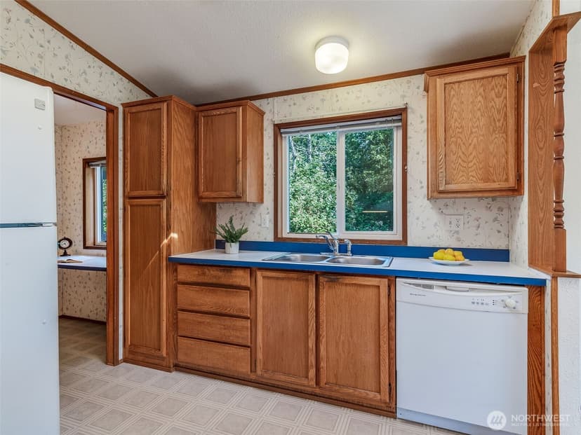 Property photo for 6898 Capricorn Lane NE #6, Bremerton photo 14