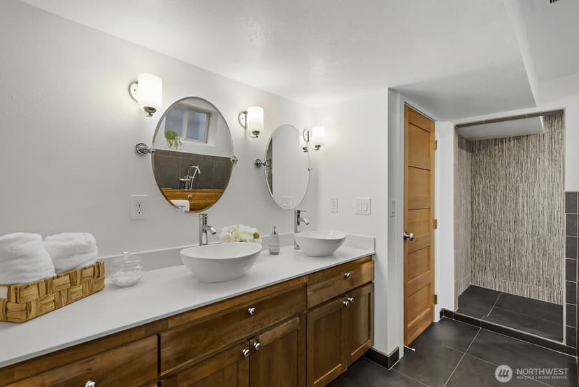 Property photo for 3412 79th Avenue SE, Mercer Island photo 19