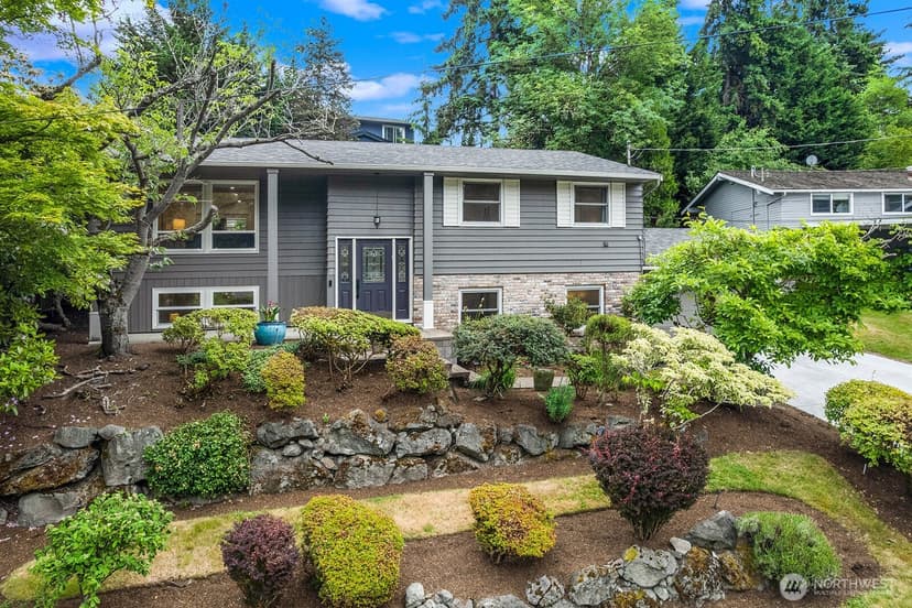 Property photo for 3412 79th Avenue SE, Mercer Island photo 2