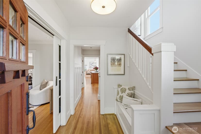 Property photo for 1625 7th Avenue W, Seattle photo 5