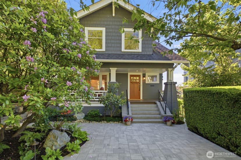 Property photo for 1625 7th Avenue W, Seattle photo 2