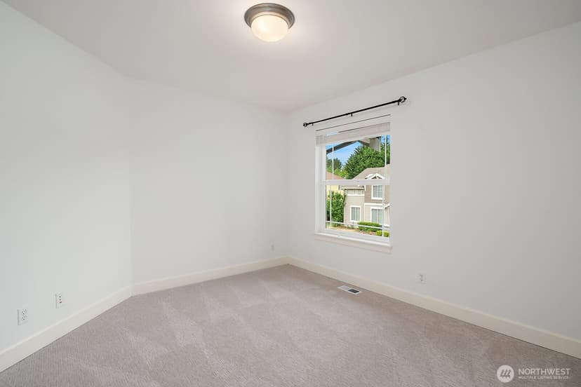 Property photo for 9108 124th Avenue NE, Kirkland photo 28