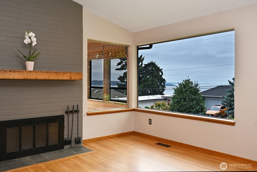 Property photo for 143 S 297th Place, Federal Way photo 7