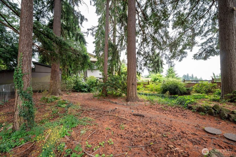 Property photo for 143 S 297th Place, Federal Way photo 26
