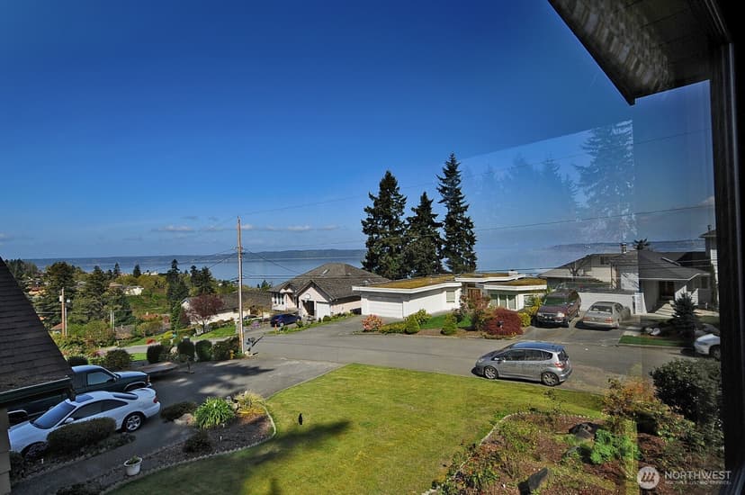 Property photo for 143 S 297th Place, Federal Way photo 33