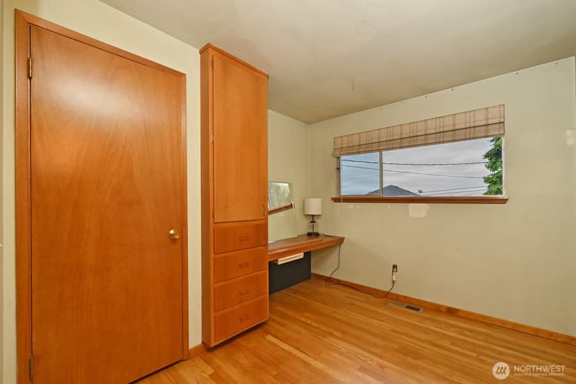 Property photo for 143 S 297th Place, Federal Way photo 17