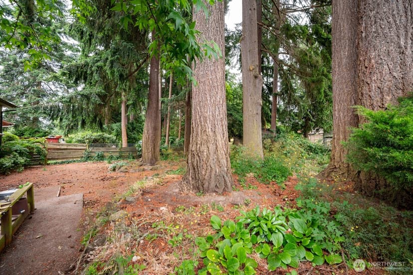 Property photo for 143 S 297th Place, Federal Way photo 27