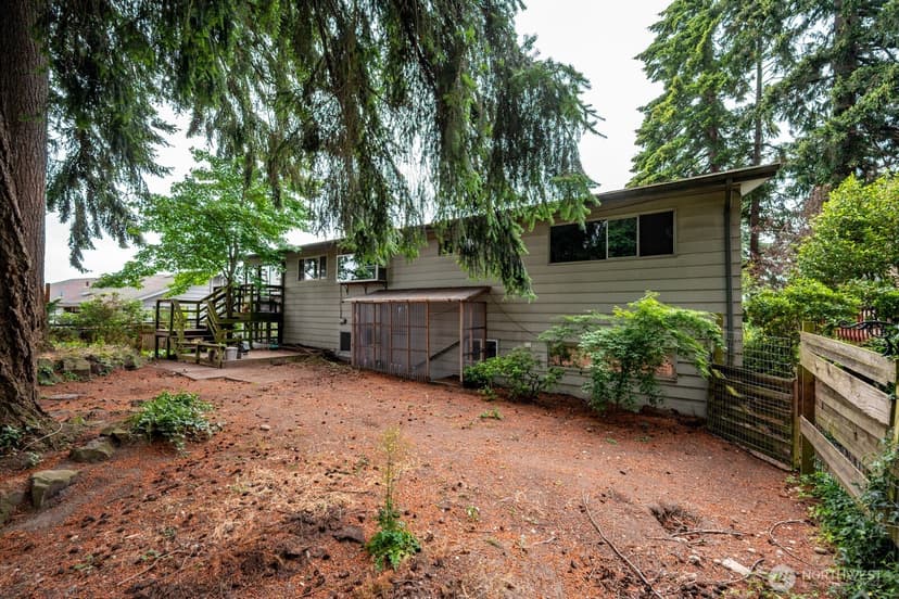 Property photo for 143 S 297th Place, Federal Way photo 25