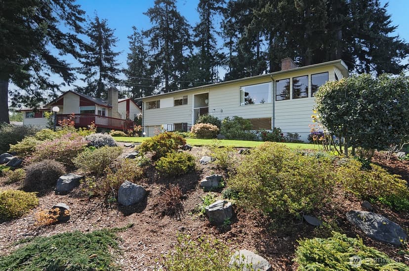 Property photo for 143 S 297th Place, Federal Way photo 29
