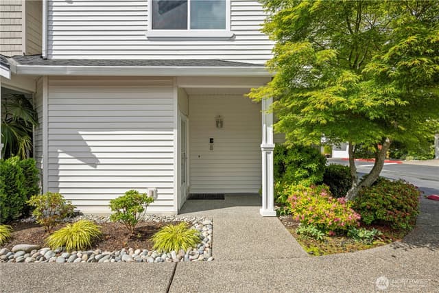 Property photo for 5500 Harbour Pointe Blvd #H201, Mukilteo photo 5