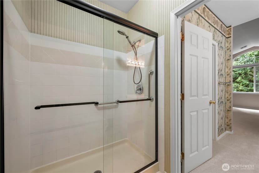 Property photo for 5500 Harbour Pointe Blvd #H201, Mukilteo photo 23