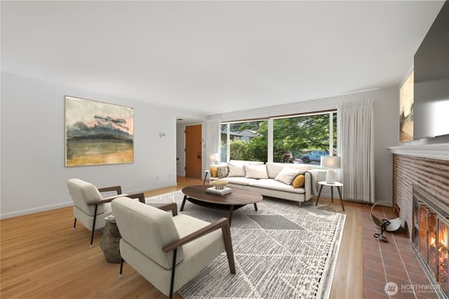 Property photo for 7025 43rd Avenue NE, Seattle photo 4