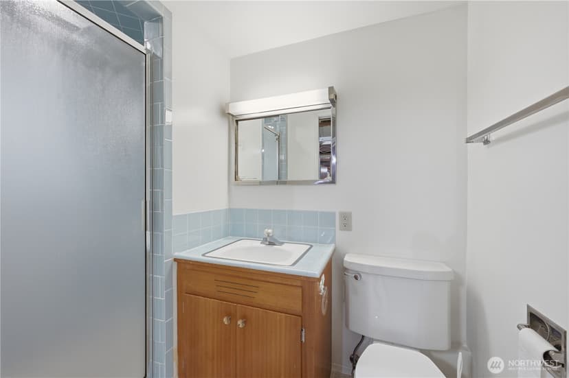 Property photo for 7025 43rd Avenue NE, Seattle photo 18