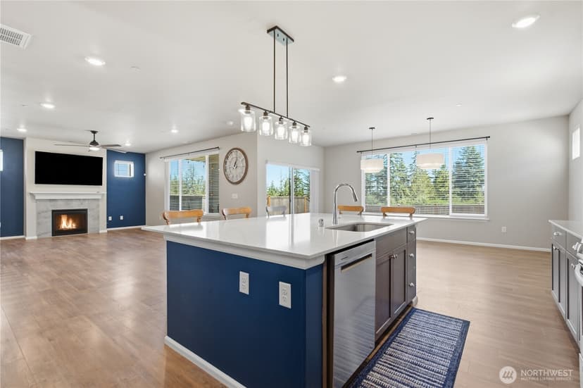 Property photo for 1170 Baker Heights Loop, Bremerton photo 6