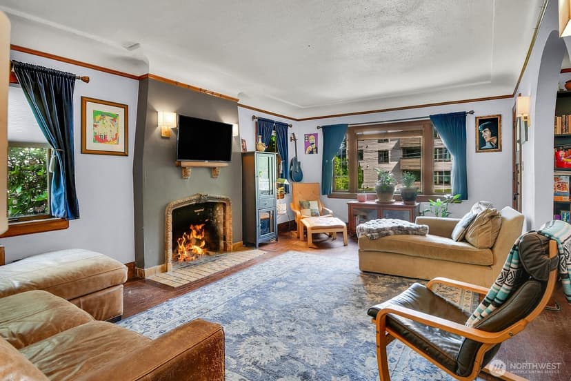 Property photo for 315 N 46th, Seattle photo 3