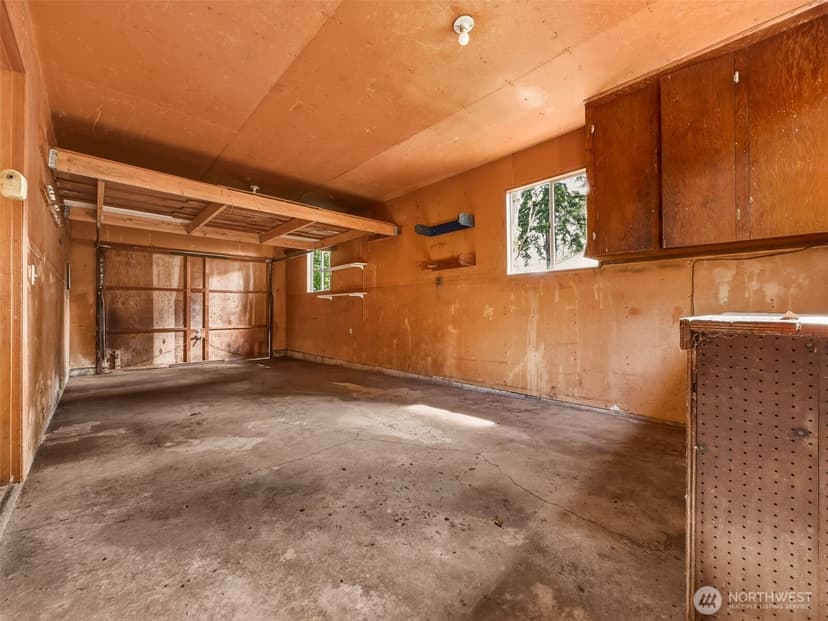 Property photo for 1935 SW 164th Street, Burien photo 15