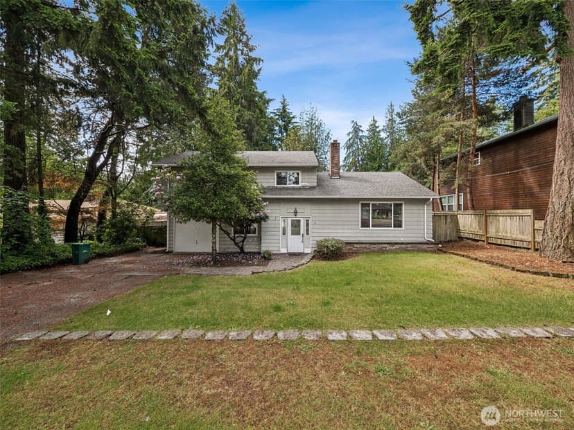Property photo for 1935 SW 164th Street, Burien photo 2