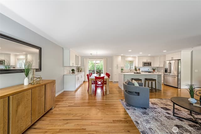 Property photo for 3401 79th Avenue SE, Mercer Island photo 5