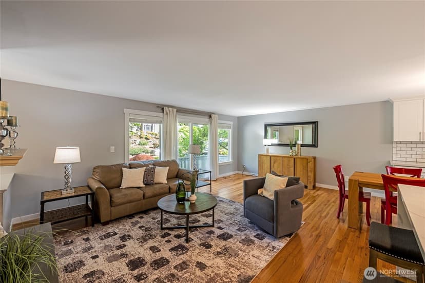 Property photo for 3401 79th Avenue SE, Mercer Island photo 4