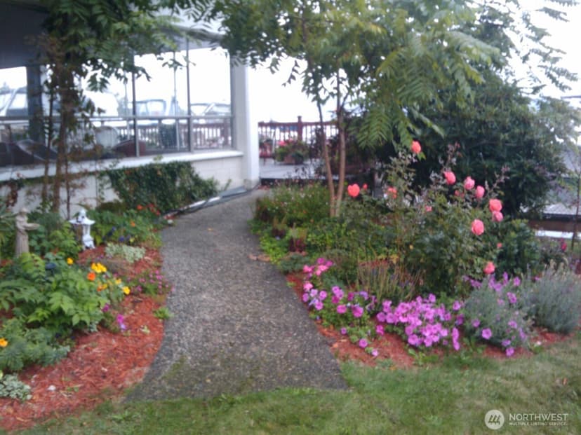 Property photo for 9030 Seward Park Avenue S #202, Seattle photo 26
