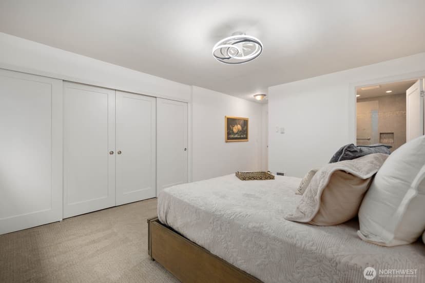Property photo for 1727 Harbor Avenue SW #N401, Seattle photo 18