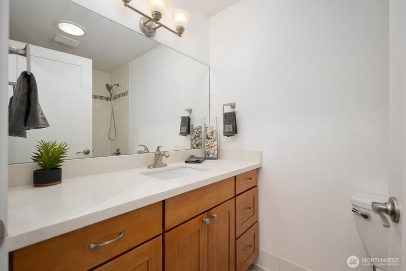 Property photo for 1727 Harbor Avenue SW #N401, Seattle photo 22