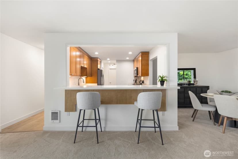 Property photo for 1727 Harbor Avenue SW #N401, Seattle photo 11