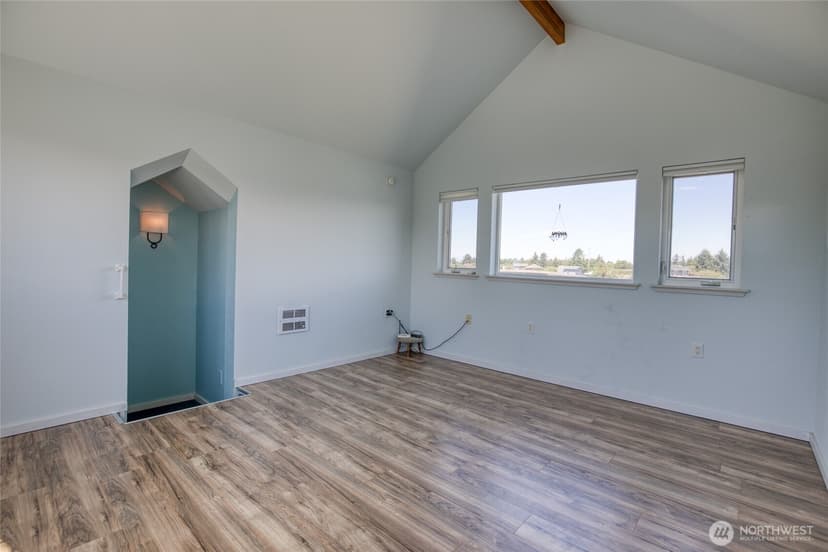 Property photo for 142 Sea Breeze Loop SE, Ocean Shores photo 22