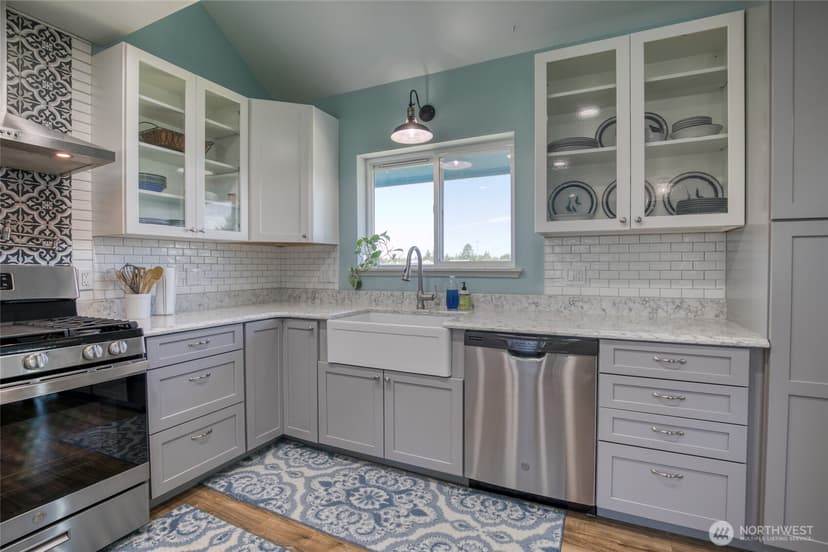 Property photo for 142 Sea Breeze Loop SE, Ocean Shores photo 15