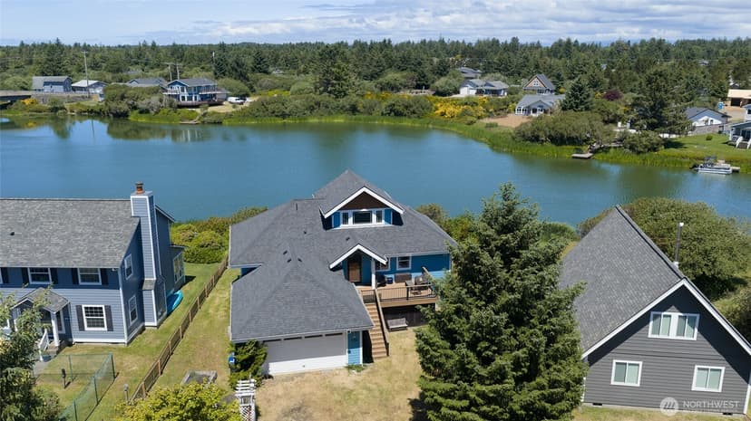 Property photo for 142 Sea Breeze Loop SE, Ocean Shores photo 2