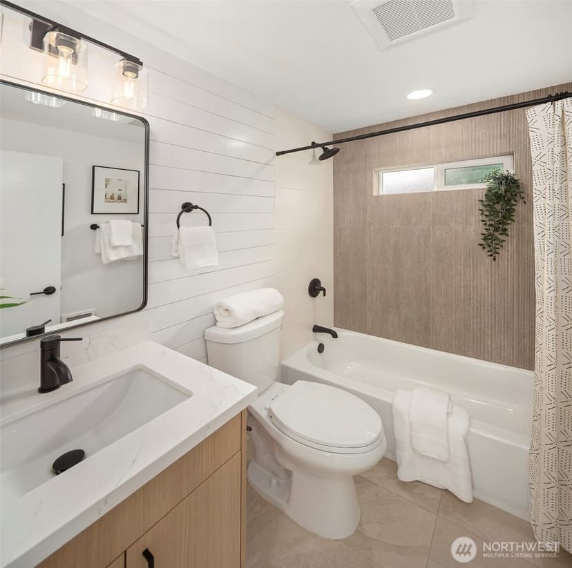Property photo for 3306 35th Avenue SW, Seattle photo 13