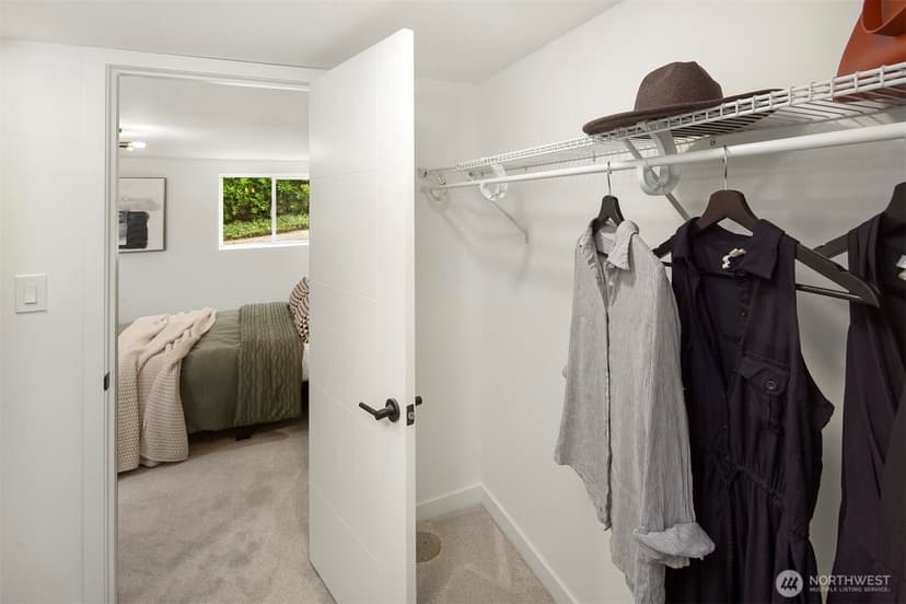 Property photo for 3306 35th Avenue SW, Seattle photo 17