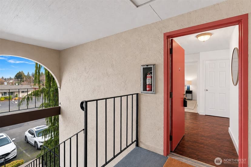 Property photo for 4904 81st Place SW #301, Mukilteo photo 18