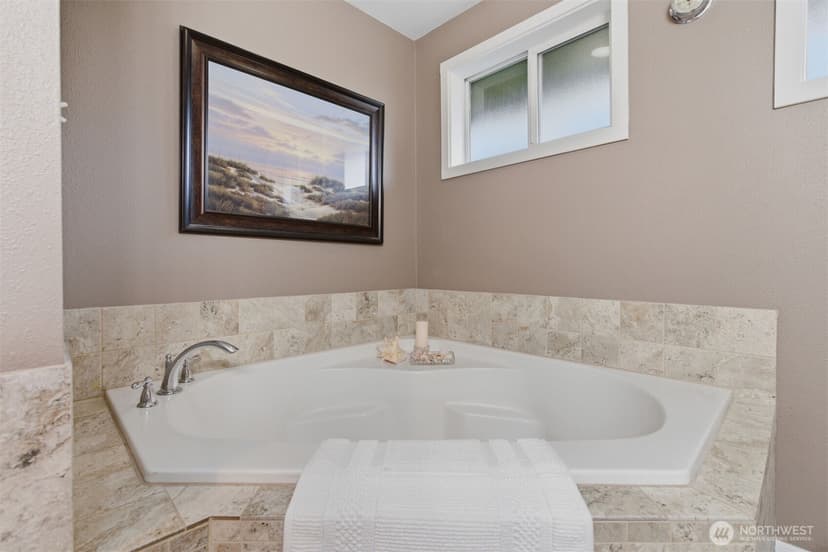 Property photo for 6427 182nd Place SW, Lynnwood photo 18