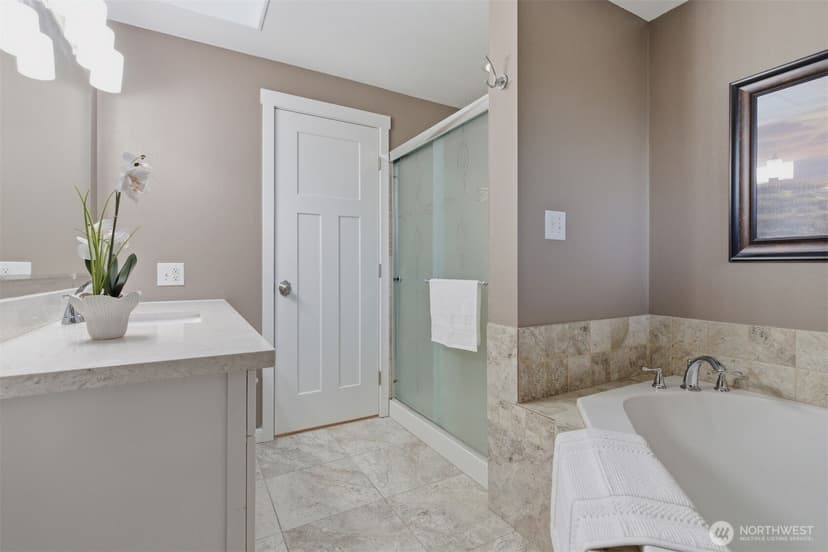 Property photo for 6427 182nd Place SW, Lynnwood photo 19