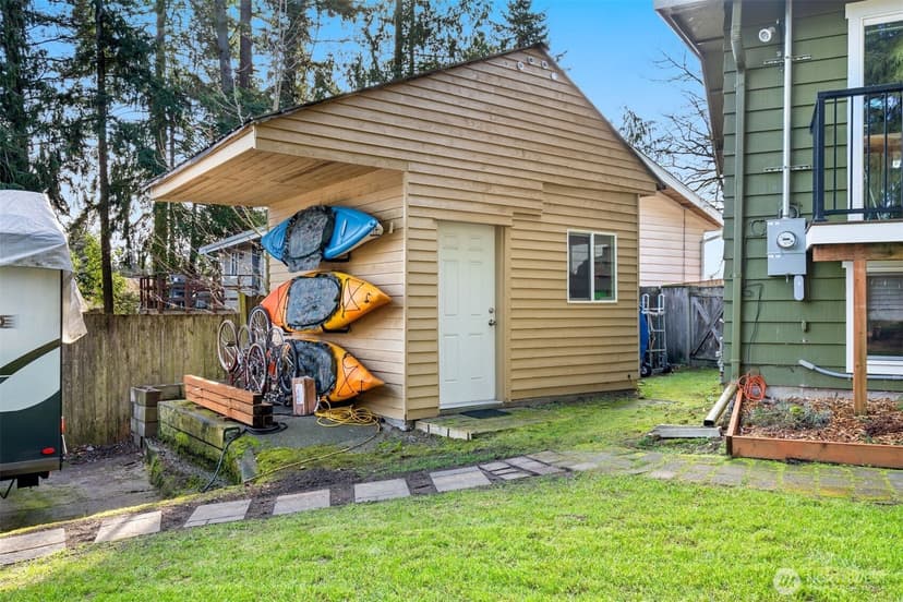 Property photo for 6427 182nd Place SW, Lynnwood photo 36