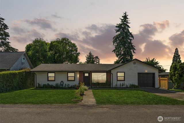 Property photo for 25733 19th Avenue S, Des Moines photo 4
