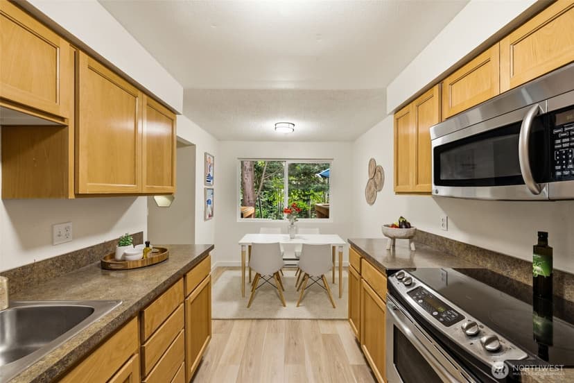 Property photo for 17211 NE 45th Street #79, Redmond photo 6
