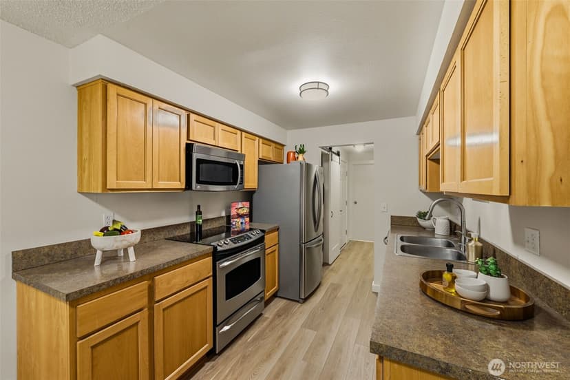 Property photo for 17211 NE 45th Street #79, Redmond photo 7