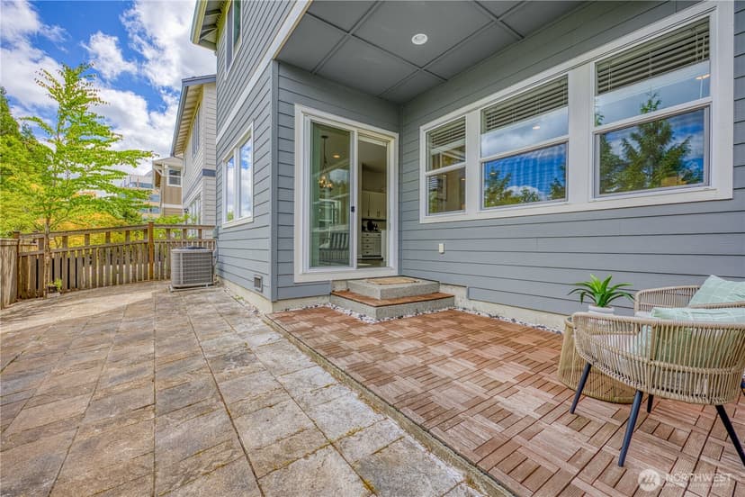 Property photo for 480 6th Lane NE, Issaquah photo 27