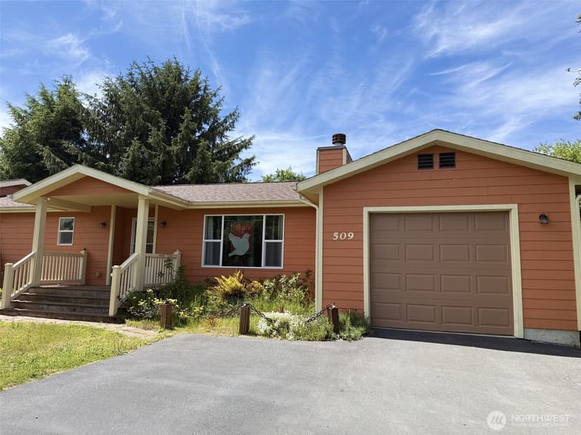 Property photo for 509 Point Brown Avenue SW, Ocean Shores photo 2