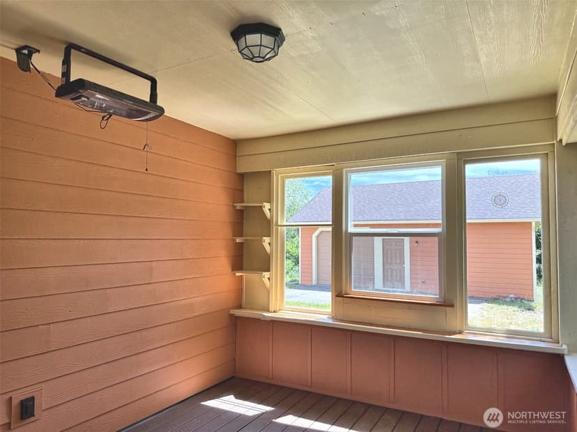 Property photo for 509 Point Brown Avenue SW, Ocean Shores photo 17