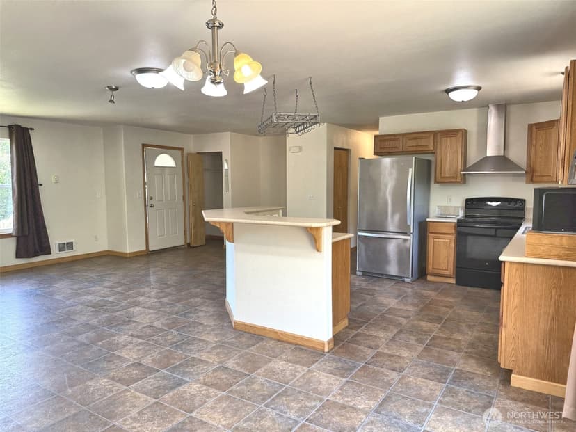 Property photo for 509 Point Brown Avenue SW, Ocean Shores photo 3