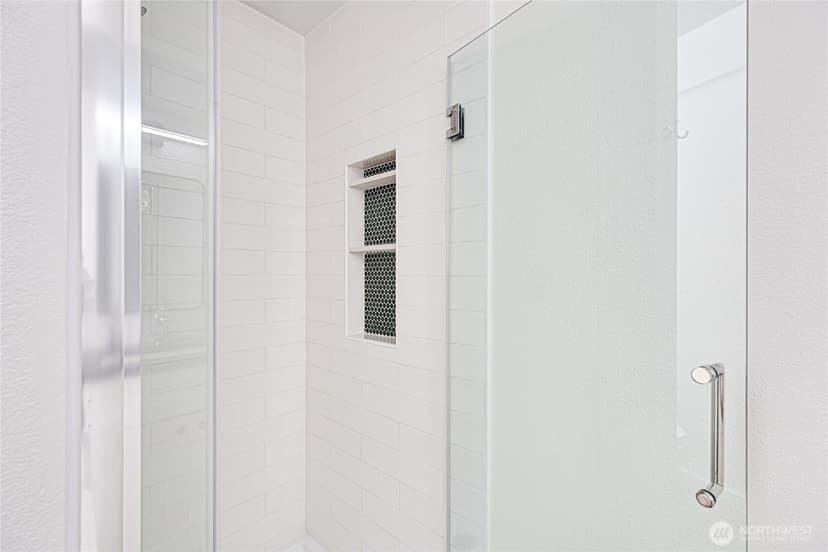 Property photo for 7815 NE 167th Street, Kenmore photo 27