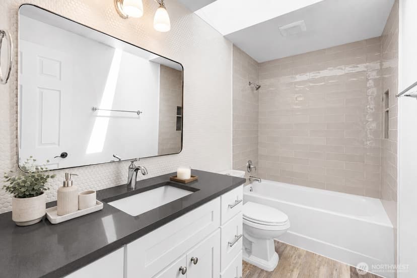 Property photo for 7815 NE 167th Street, Kenmore photo 18